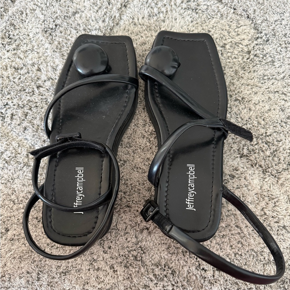Jeffrey Campbell Black Women's Toe-Ring Square-Toe Sandals - Picture 3 of 6